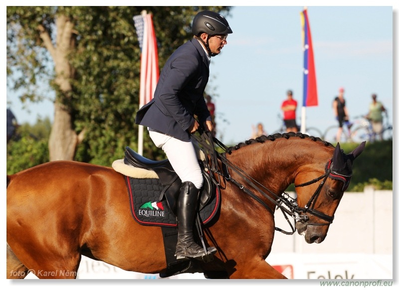 Six Bar Competition