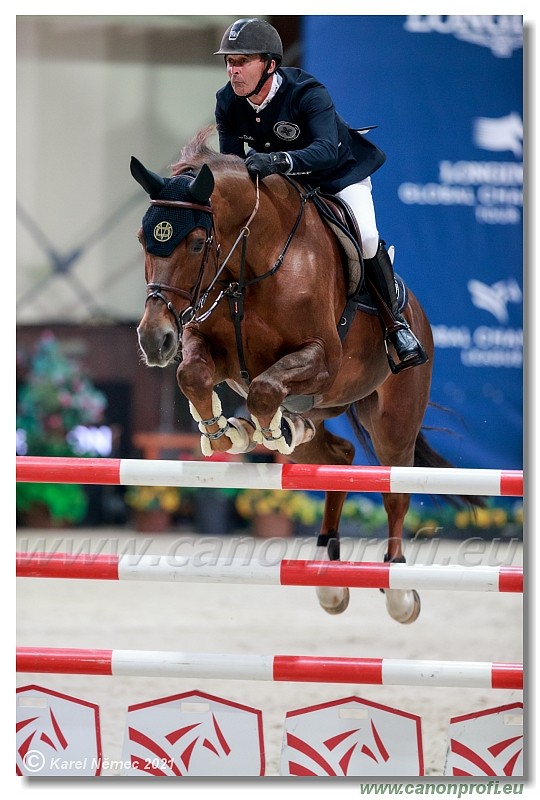 �amor�n - CSI5* LONGINES GCL Round 1 - 1.55m
