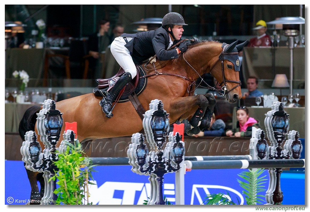 �amor�n - CSI5* LONGINES GCL Round 2 - 1.55m