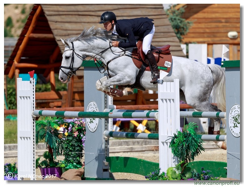 PARAGAN Grand Prix - Skok S 130 cm