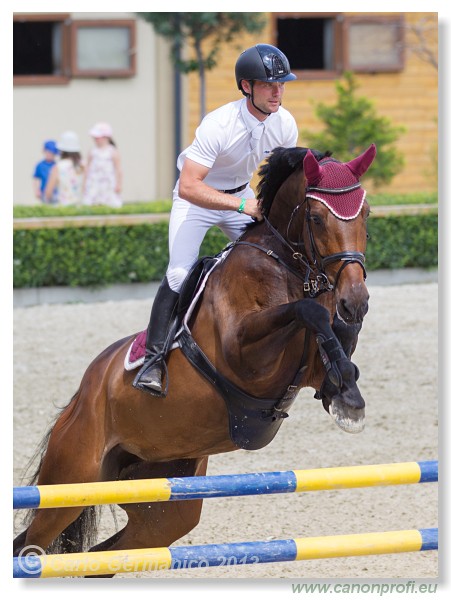 Poh�r n�rodov - Pezinok