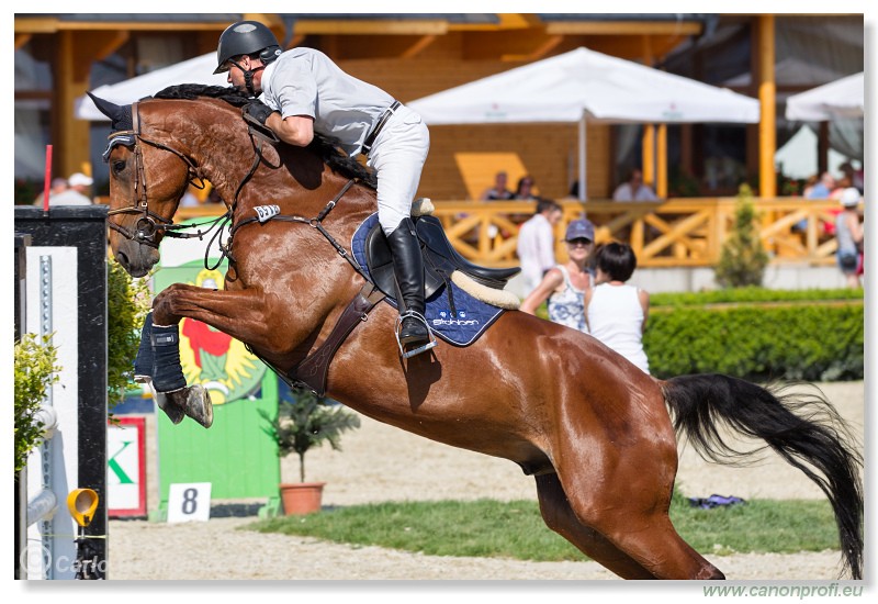 Poh�r n�rodov - Pezinok