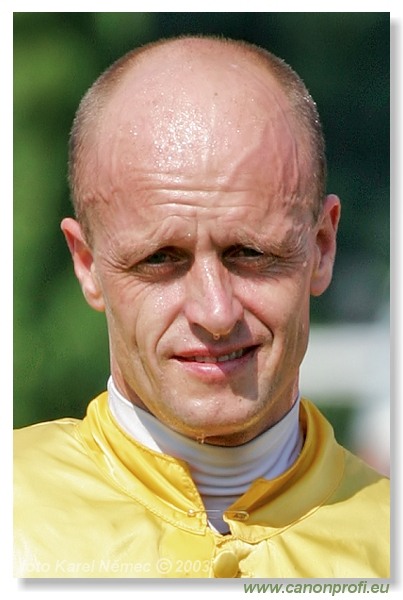 E - Eddery ... Eliáš