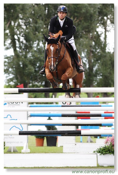 Six Bar Competition