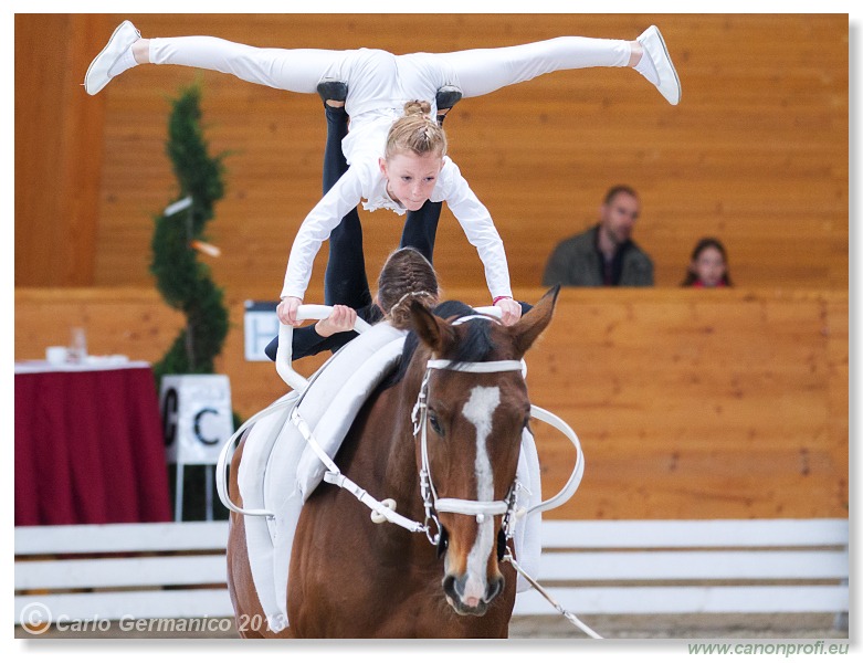 Voltíž - Vaulting 2013