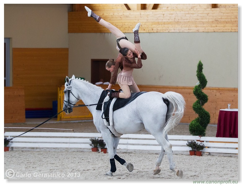 Voltíž - Vaulting 2013