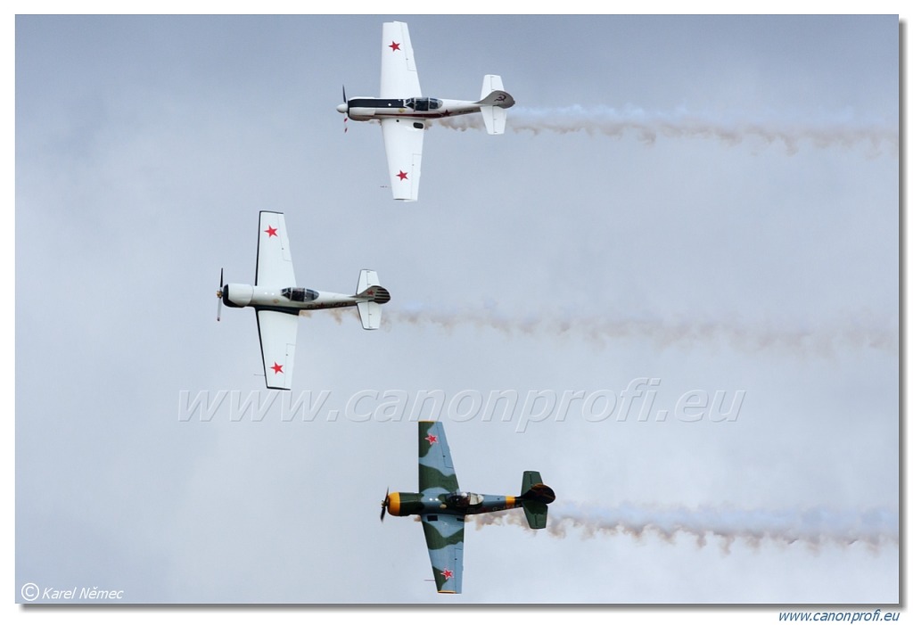 Aerostars Formation Aerobatic Team - 6x Yakovlev Yak-52 TW