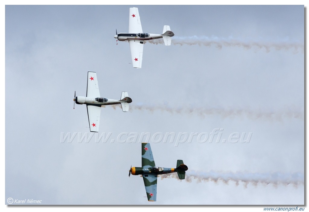 Aerostars Formation Aerobatic Team - 6x Yakovlev Yak-52 TW