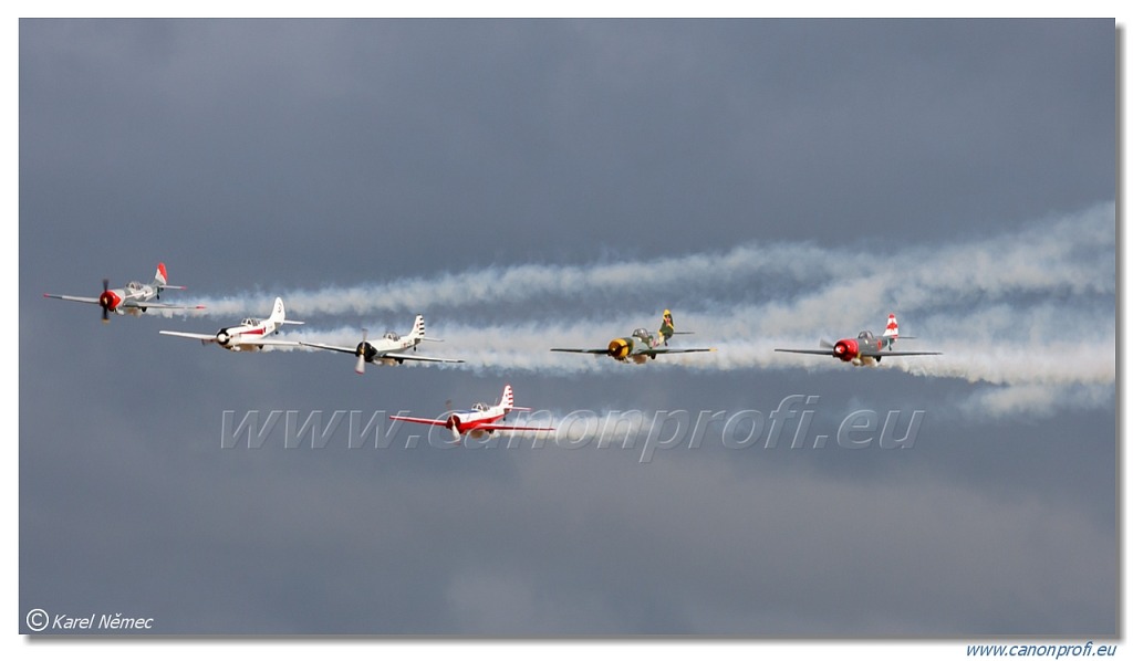 Aerostars Formation Aerobatic Team - 6x Yakovlev Yak-52 TW