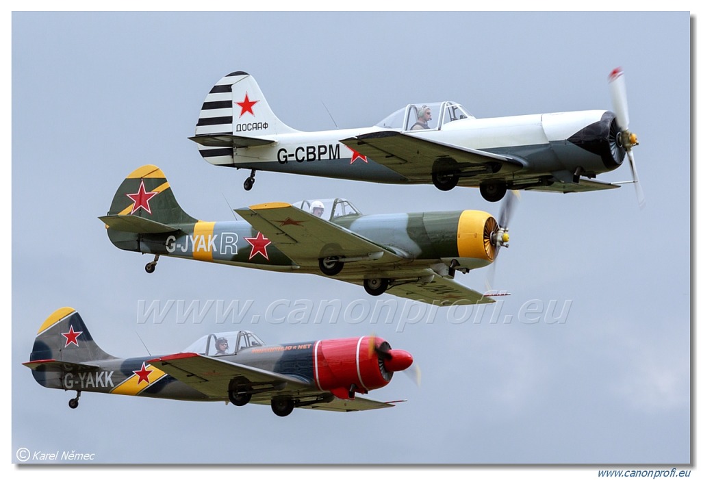 Aerostars Formation Aerobatic Team - 6x Yakovlev Yak-52 TW