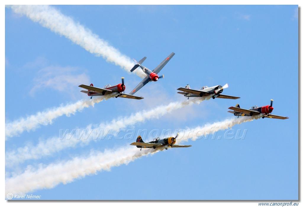 Aerostars Formation Aerobatic Team - 6x Yakovlev Yak-52 TW