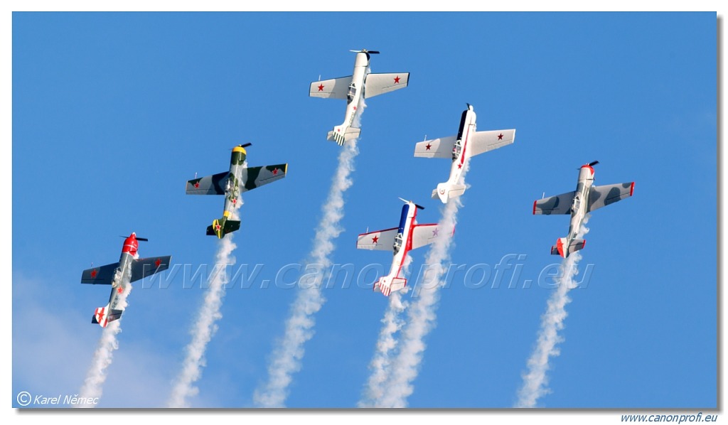 Aerostars Formation Aerobatic Team - 6x Yakovlev Yak-52 TW