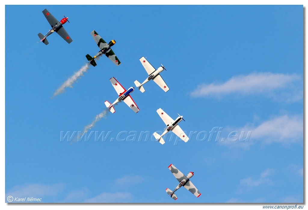 Aerostars Formation Aerobatic Team - 6x Yakovlev Yak-52 TW