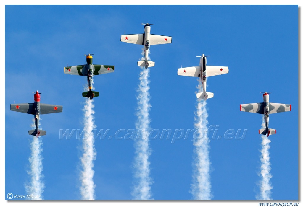 Aerostars Formation Aerobatic Team - 6x Yakovlev Yak-52 TW