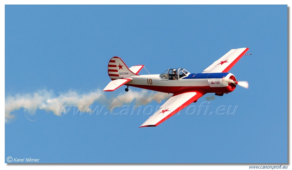 Aerostars Formation Aerobatic Team - 6x Yakovlev Yak-52 TW