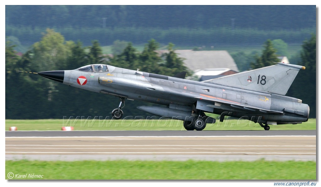 Austrian Air Firce - 6x Saab J35Ö Draken