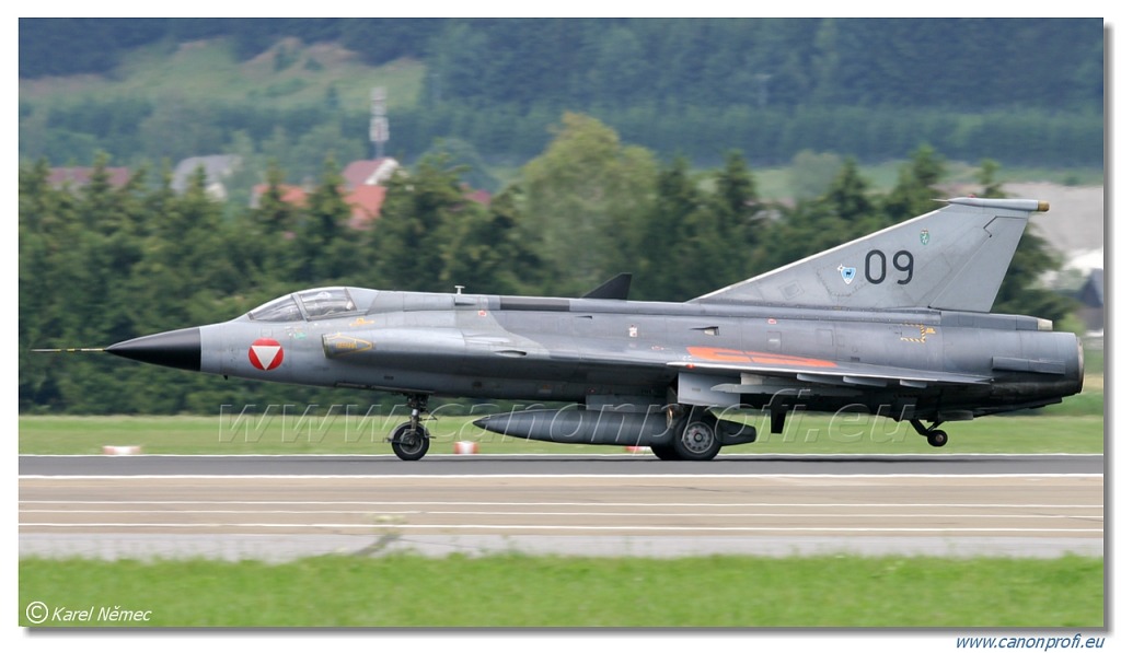 Austrian Air Firce - 6x Saab J35Ö Draken