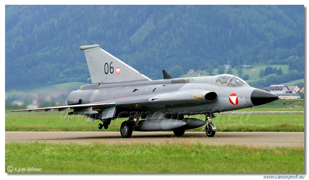 Austrian Air Firce - 6x Saab J35Ö Draken