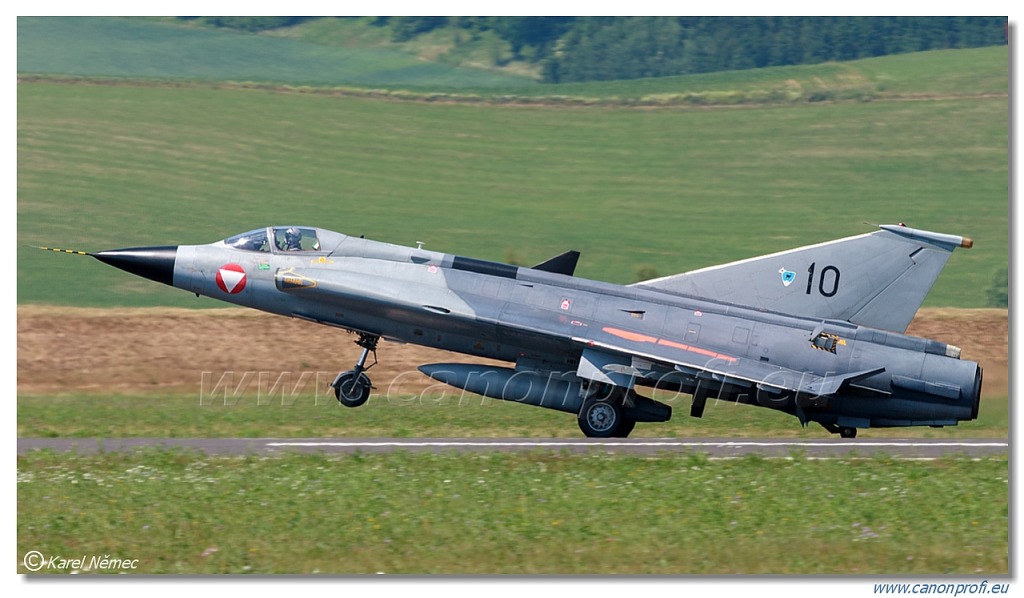 Austrian Air Firce - 6x Saab J35Ö Draken