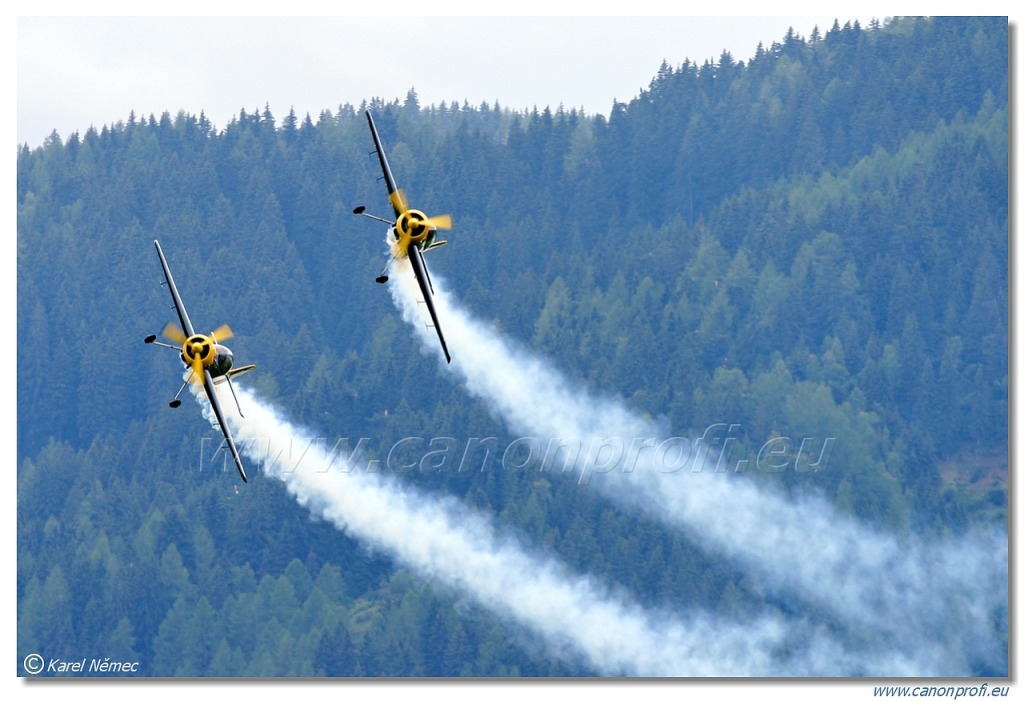 Breitling Eagles - 5x Sukhoi Su-29