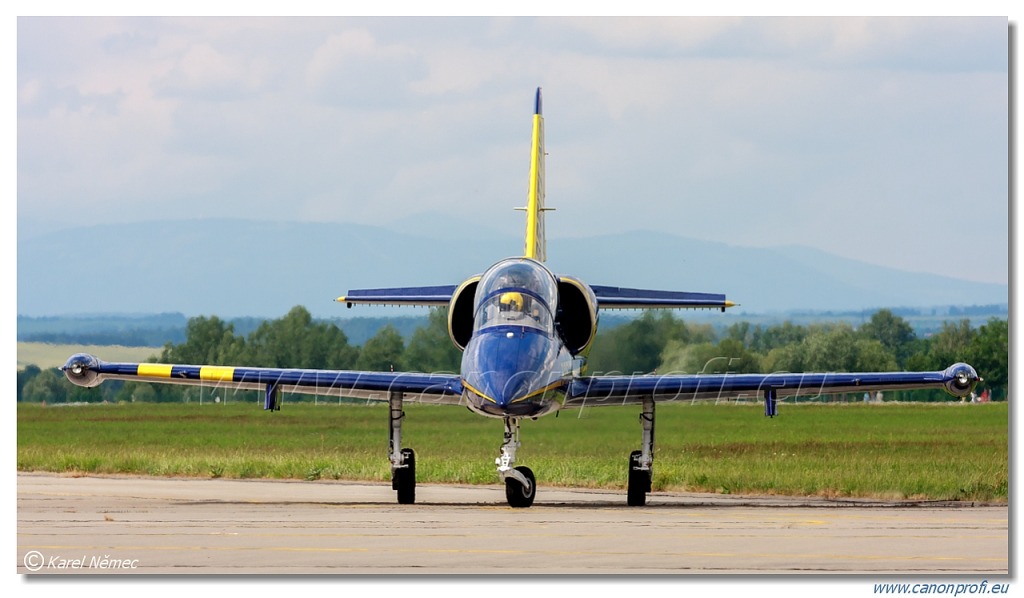 Breitling Jet Team - 7x Aero L-39C Albatros