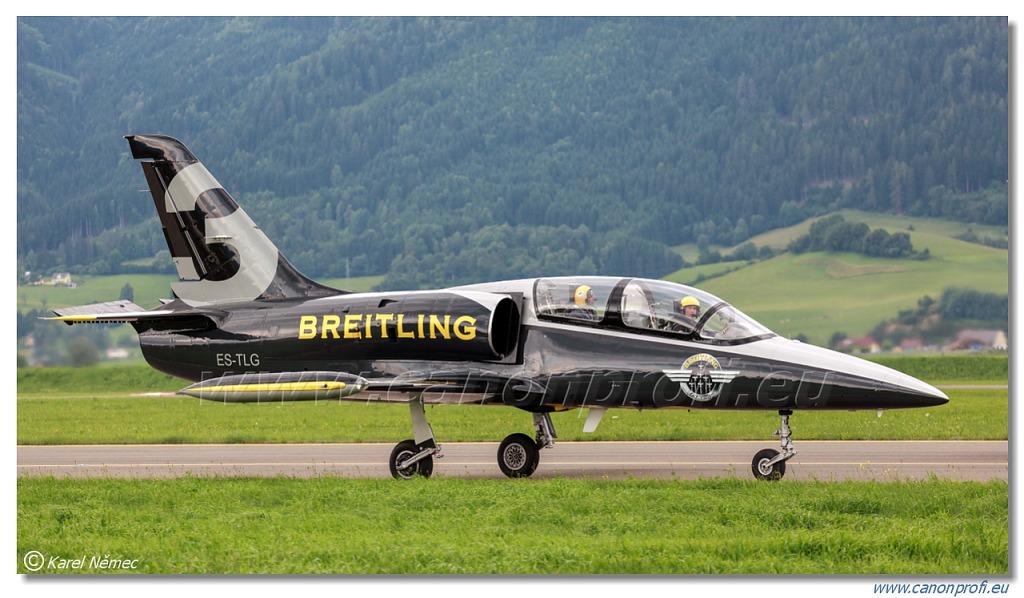Breitling Jet Team - 7x Aero L-39C Albatros