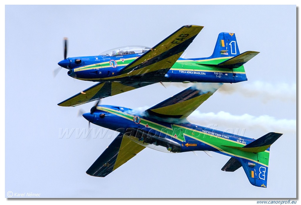 Esquadrliha da Fumaca (Smoke Squadron) - 7x Embraer EMB-314 (A-29 Super Tucano)