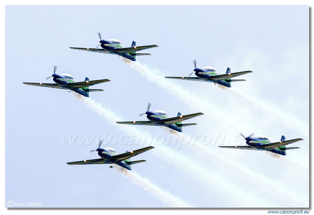 Esquadrliha da Fumaca (Smoke Squadron) - 7x Embraer EMB-314 (A-29 Super Tucano)