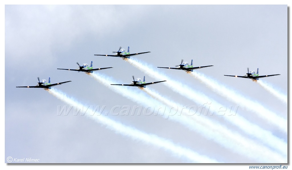 Esquadrliha da Fumaca (Smoke Squadron) - 7x Embraer EMB-314 (A-29 Super Tucano)