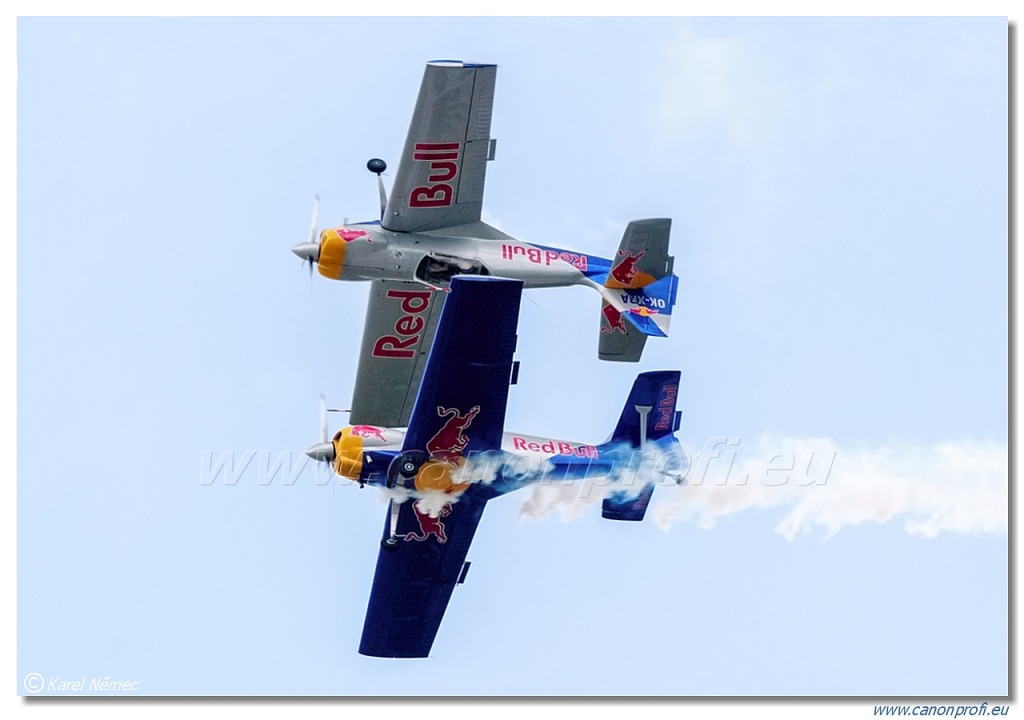 Flying Bulls Aerobatics Team - 4x Zlin Z-50LX