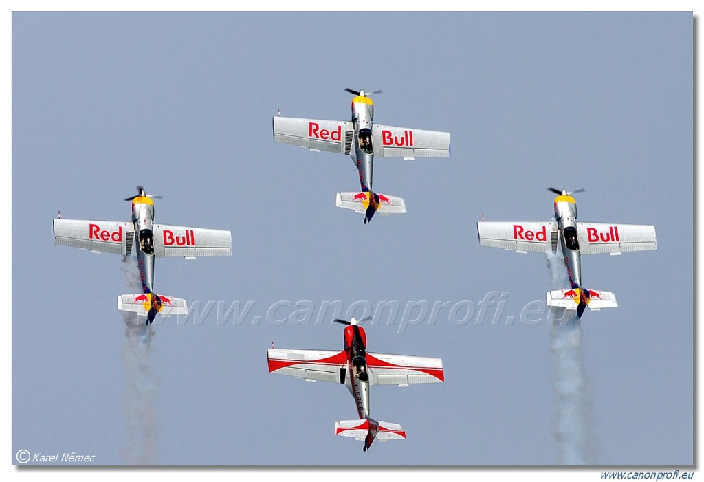 Flying Bulls Aerobatics Team - 4x Zlin Z-50LX