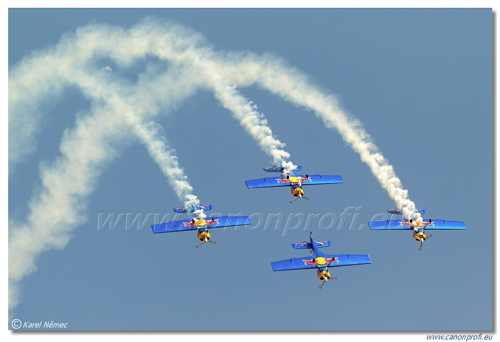 Flying Bulls Aerobatics Team - 4x Zlin Z-50LX