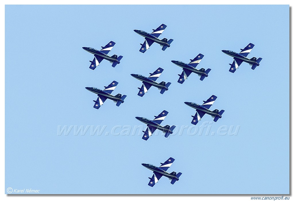 Frecce Tricolori - 9x Aermacchi MB-339-A/PAN