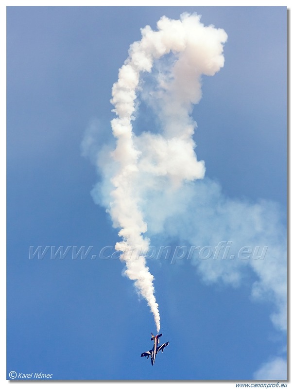 Frecce Tricolori - 9x Aermacchi MB-339-A/PAN