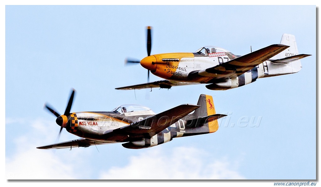 Horsemen Flight Team – 3x North American P-51D Mustang