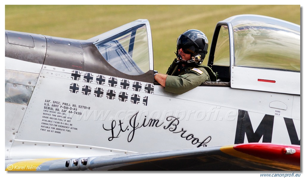 Horsemen Flight Team – 3x North American P-51D Mustang