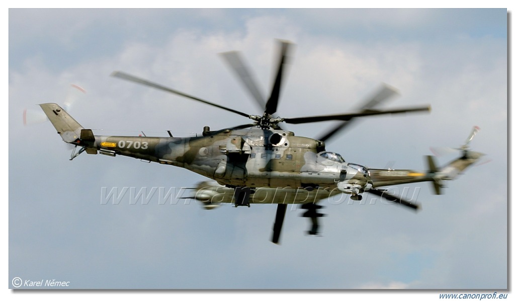 Skupina Mi-24 - 2x Mil Mi-24