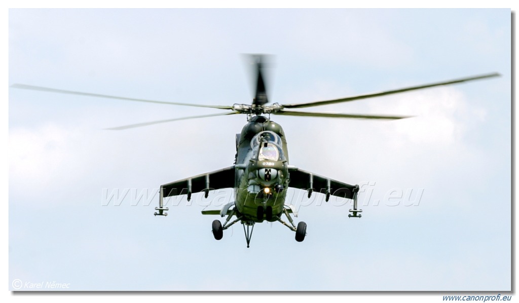 Skupina Mi-24 - 2x Mil Mi-24