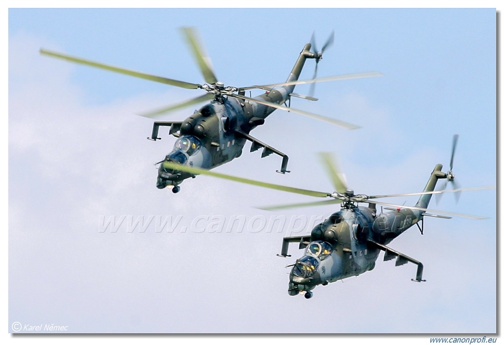 Skupina Mi-24 - 2x Mil Mi-24