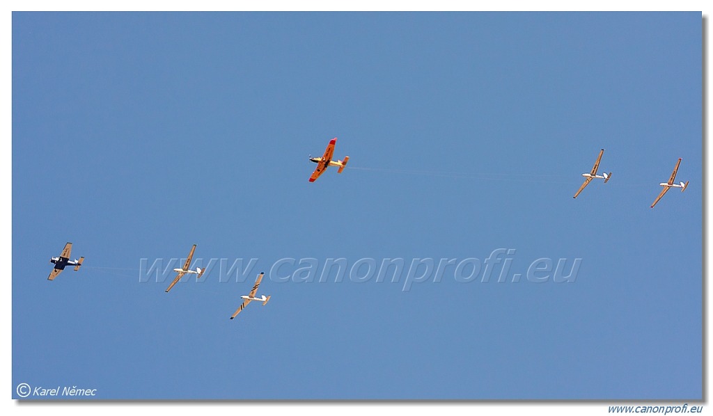 Očovskí Bačovia - 4x Let L-13 Blaník, L-23 Super Blaník, Z-37, Z-137T