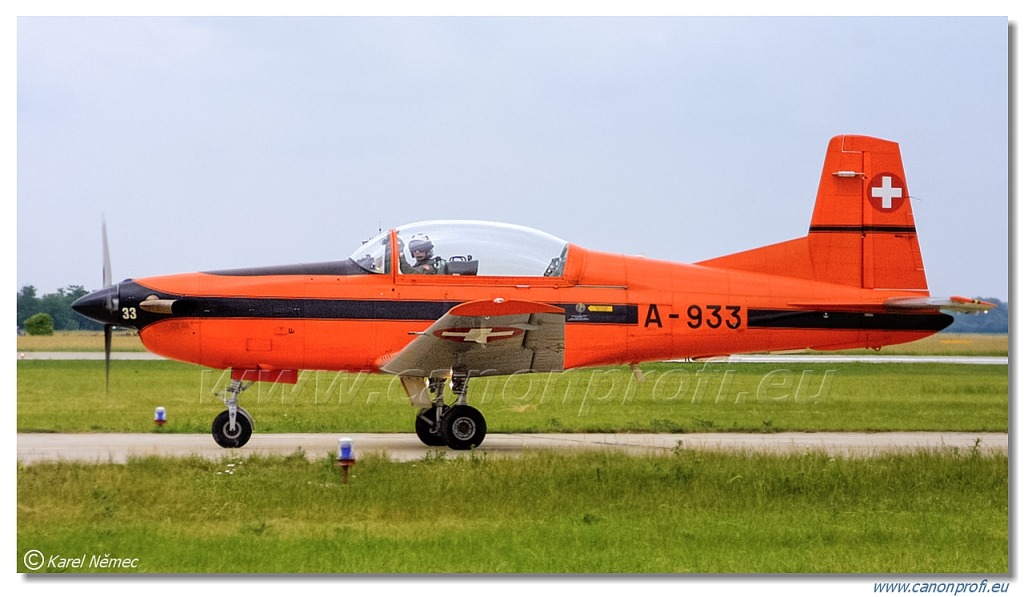 PC-7 Team – 9x Pilatus PC-7