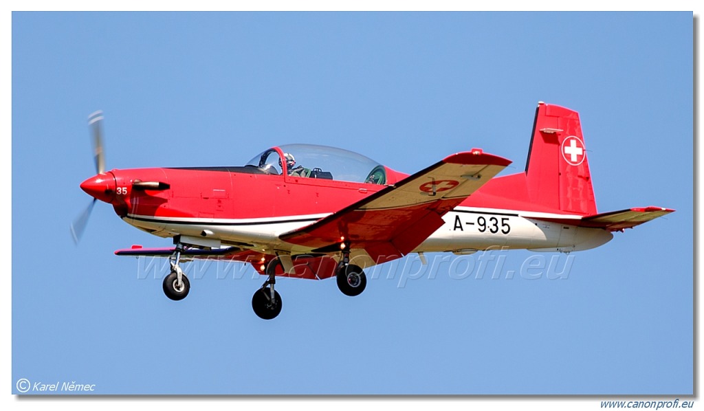 PC-7 Team – 9x Pilatus PC-7