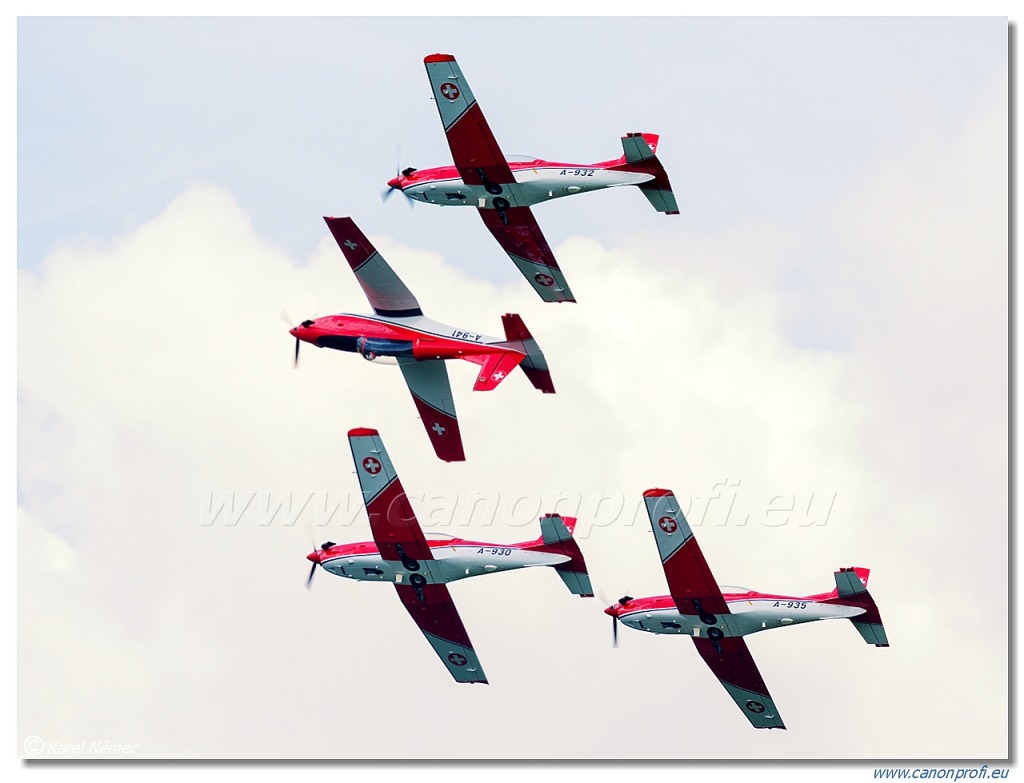 PC-7 Team – 9x Pilatus PC-7