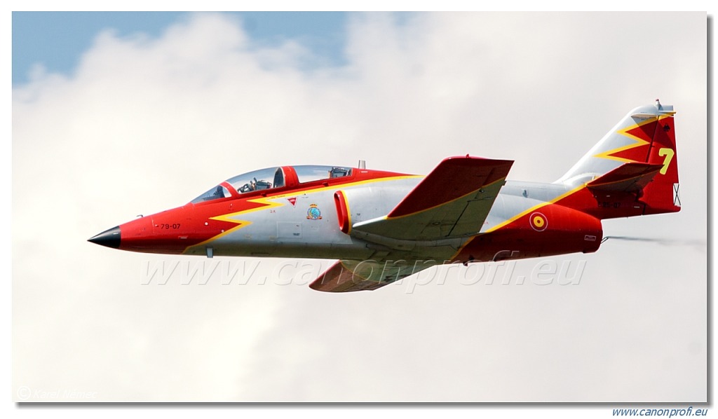 Patrulla Águila – 7x CASA C-101