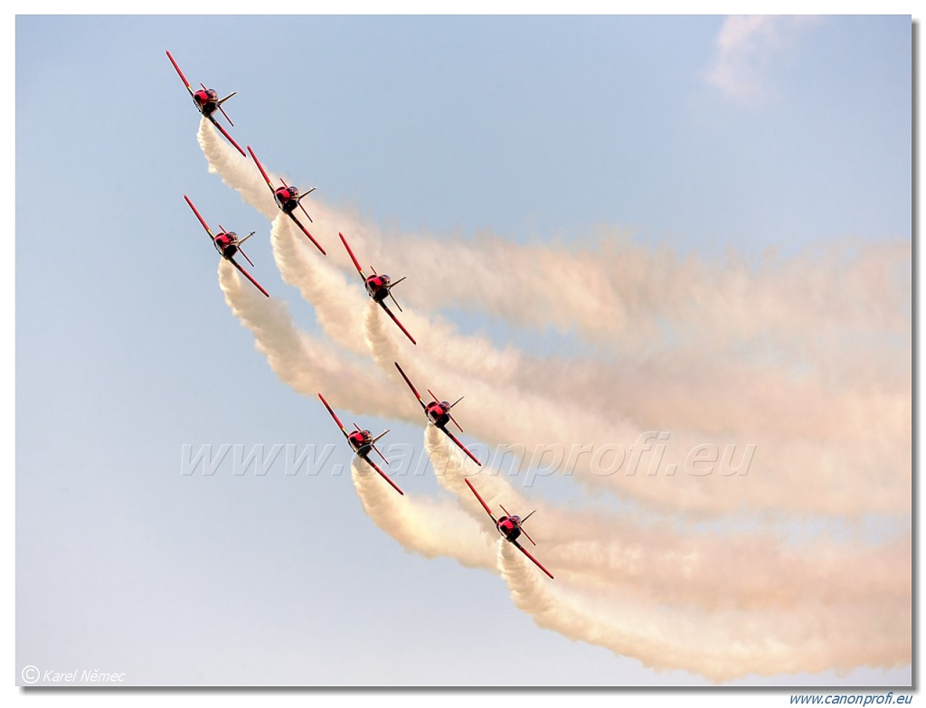 Patrulla Águila – 7x CASA C-101
