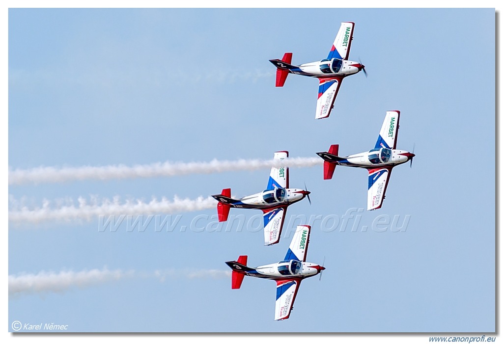 Pioneer Team - 4x Alpi Aviation Pioneer 330 Acro