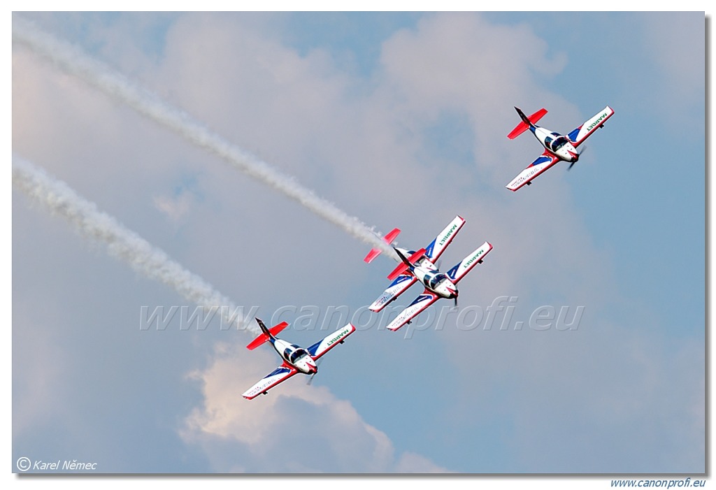 Pioneer Team - 4x Alpi Aviation Pioneer 330 Acro