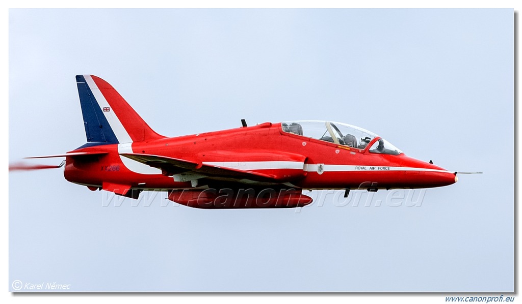Red Arrows - 9x BAE Hawk T1