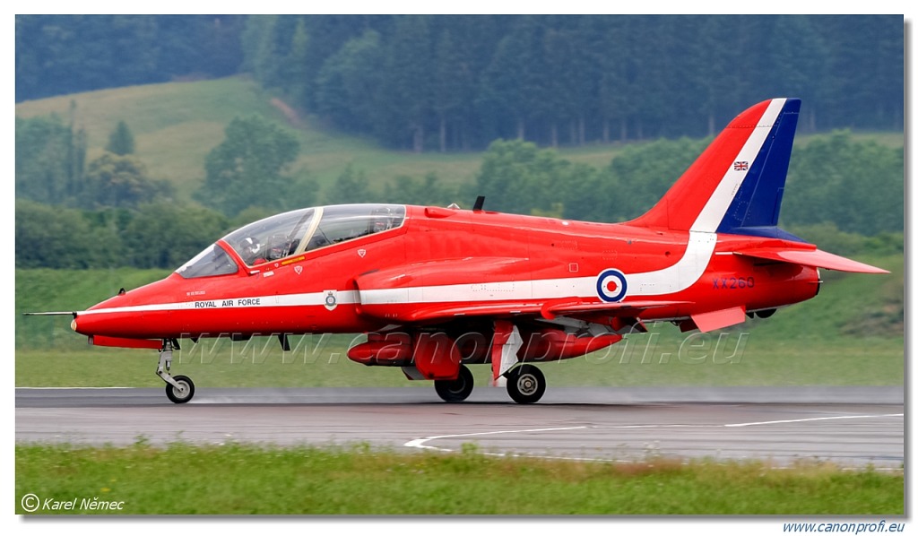 Red Arrows - 9x BAE Hawk T1