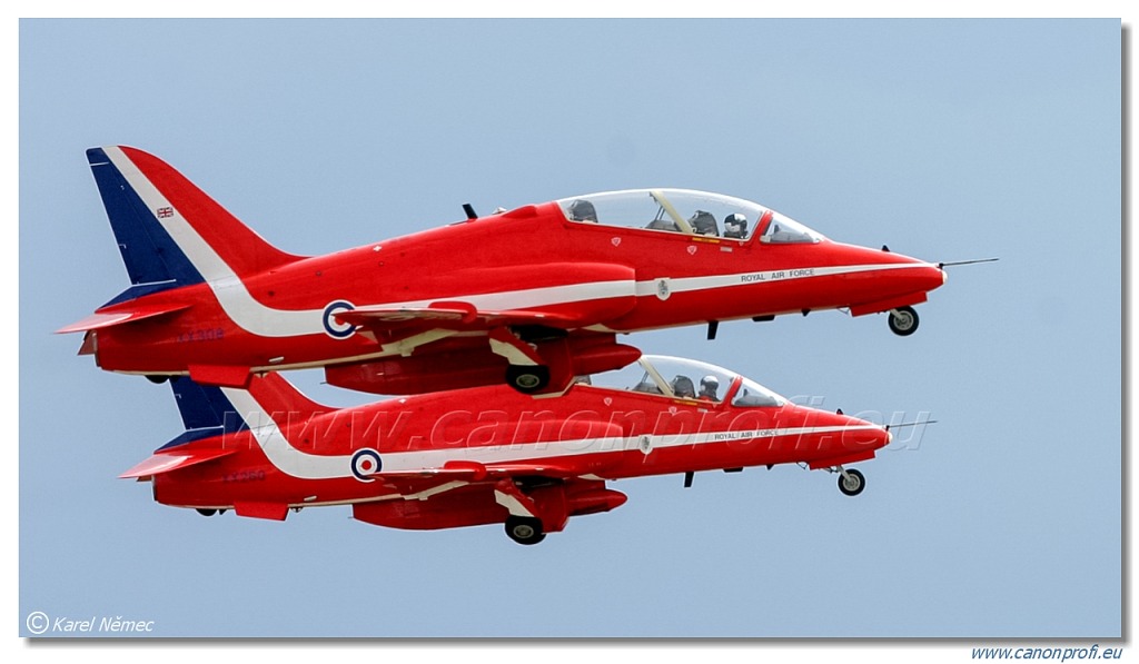 Red Arrows - 9x BAE Hawk T1